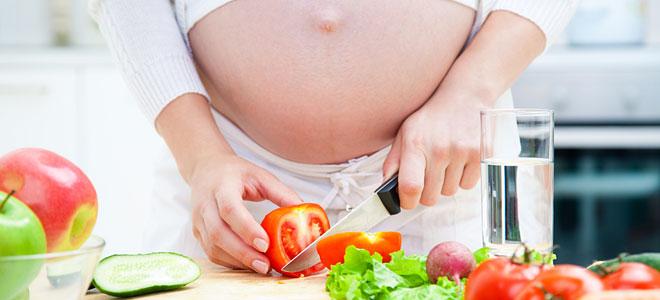 Ο δεκάλογος της διατροφής στην εγκυμοσύνη